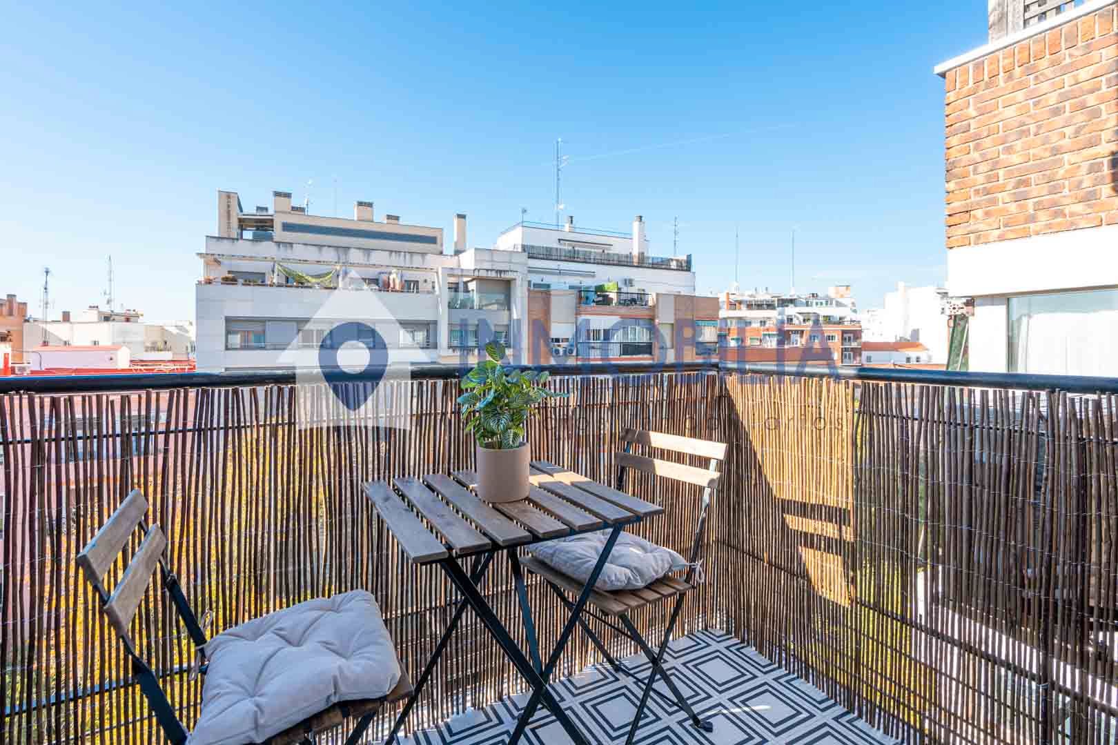 Balcony of Flat for sale in  Madrid Capital  with Air Conditioner, Heating and Terrace