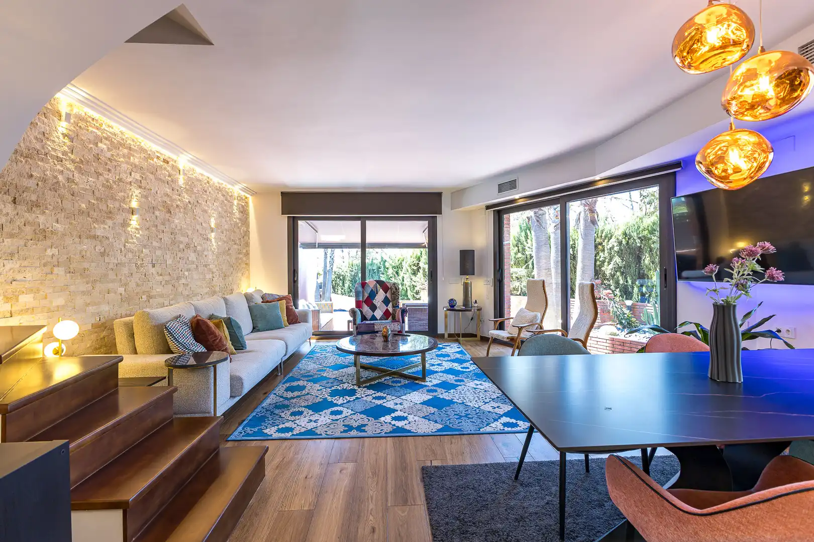 Living room of Houses for sale in Sitges  with Heating, Private garden and Parquet flooring