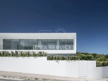 Detached house with pool to rent in Jesús