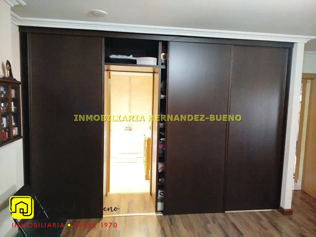 Habitación de Casa o chalet en venta en Calvarrasa de Abajo con Calefacción, Jardín privado y Terraza