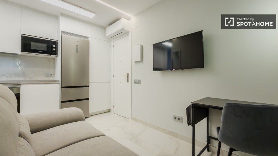 Piso de alquiler en  Barcelona Capital con Aire acondicionado, Calefacción y Amueblado