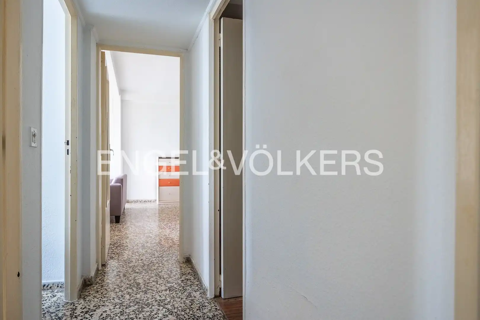 Flat for sale in Sevilla  with Heating, Swimming Pool and Balcony