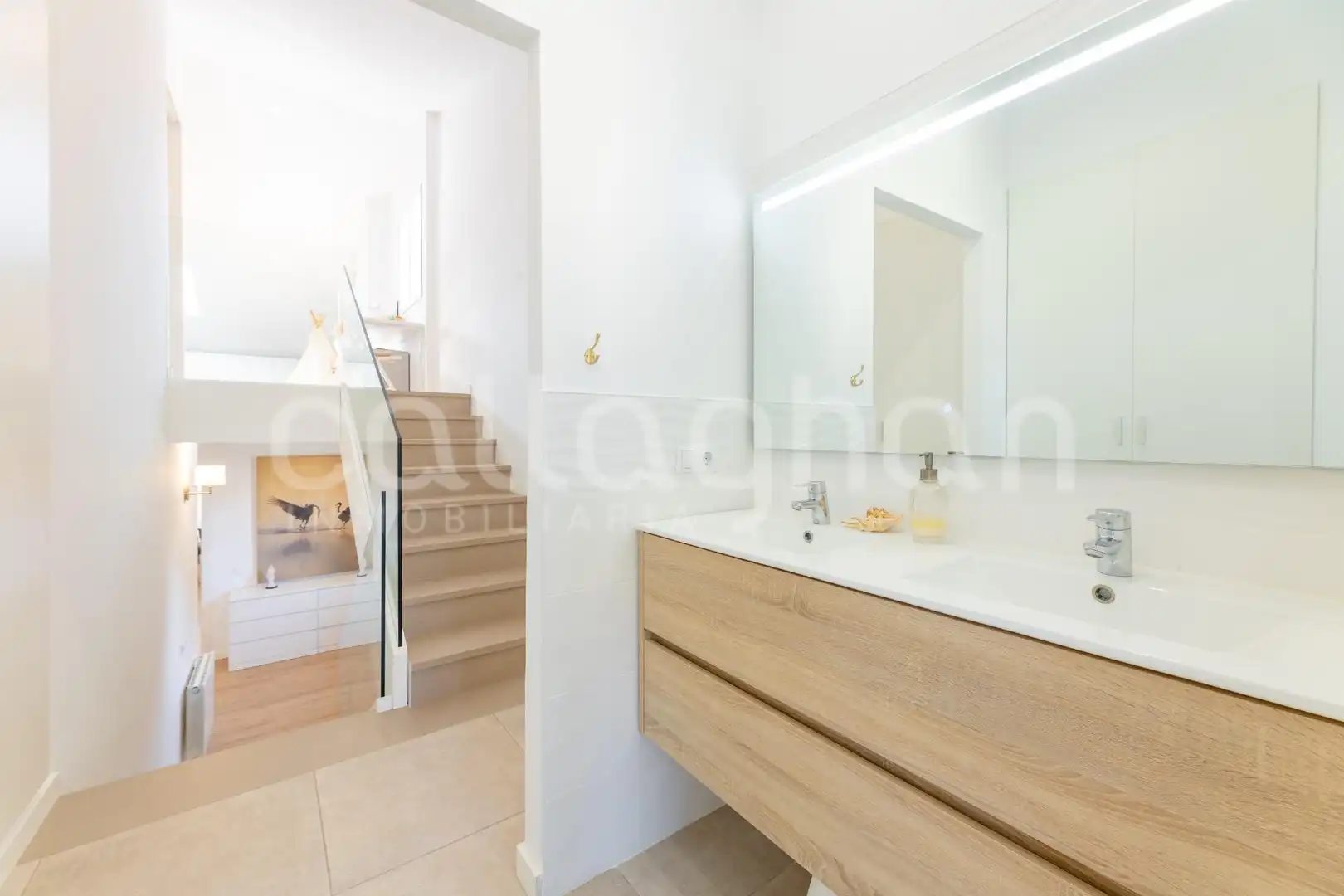 Baño de Casa adosada en venta en Rocafort con Aire acondicionado, Calefacción y Jardín privado