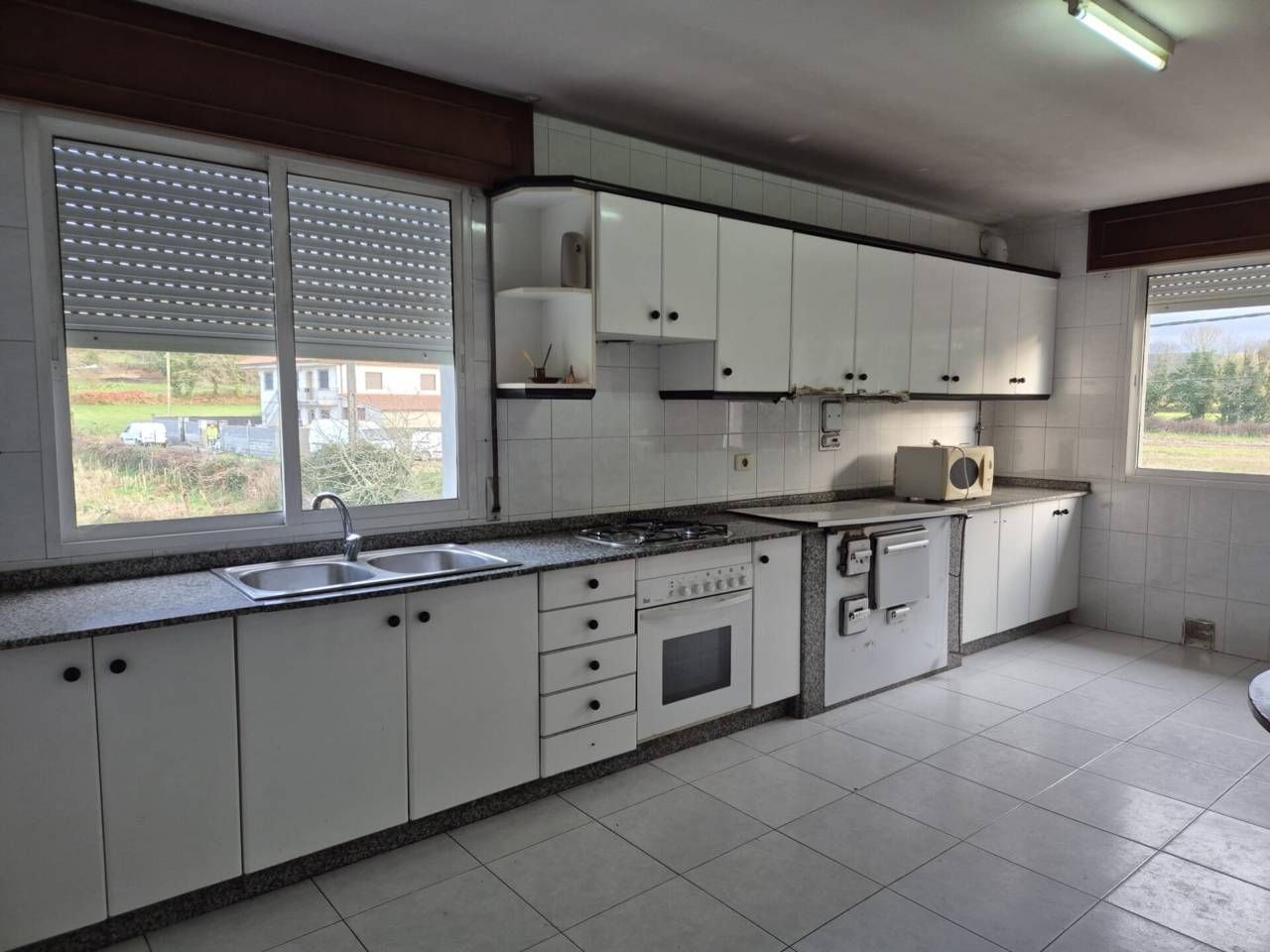 Cocina de Casa o chalet en venta en Sobrado (A Coruña) con Jardín privado