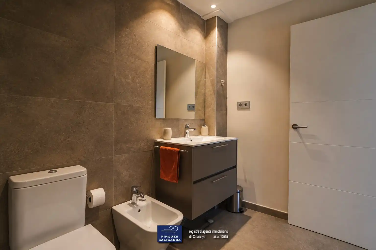 Baño de Piso en venta en La Garriga con Aire acondicionado, Calefacción y Jardín privado
