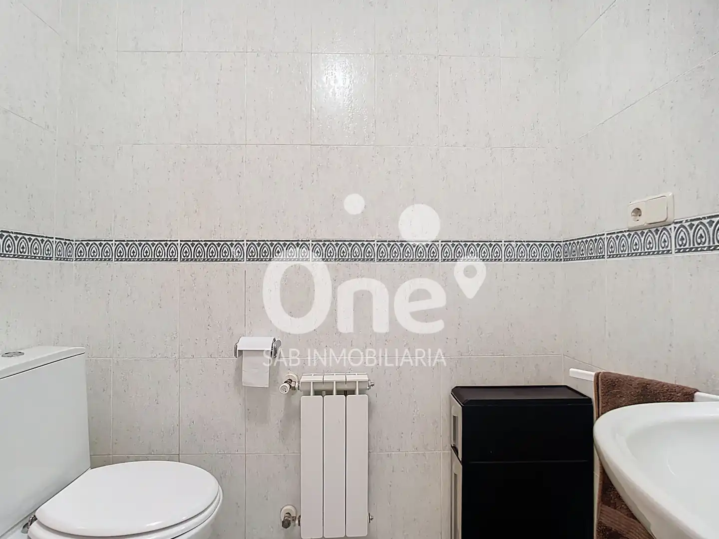 Bany de Casa o xalet de lloguer en San Antonio de Benagéber amb Calefacció, Jardí privat i Parquet