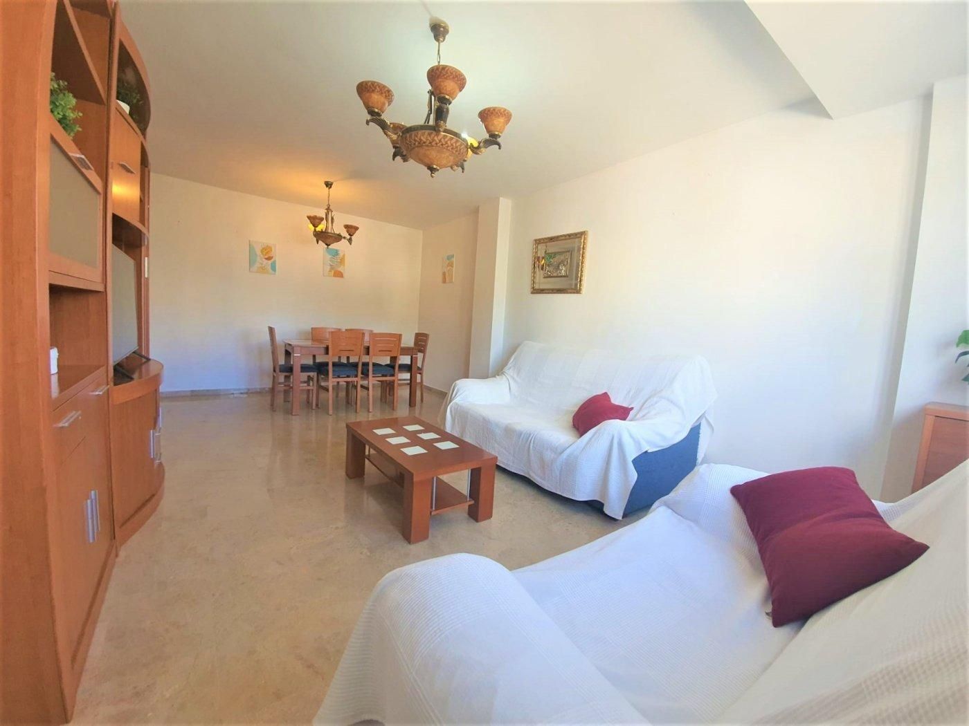 Living room of Flat for sale in Requena  with Heating