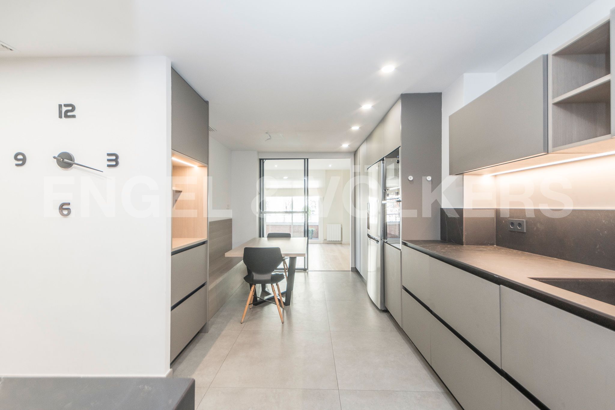 Cuina de Apartament de lloguer en  Barcelona Capital amb Aire condicionat, Calefacció i Parquet