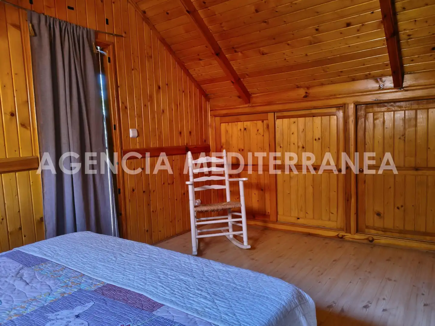 Dormitori de Casa o xalet de lloguer en Paterna amb Aire condicionat, Calefacció i Jardí privat