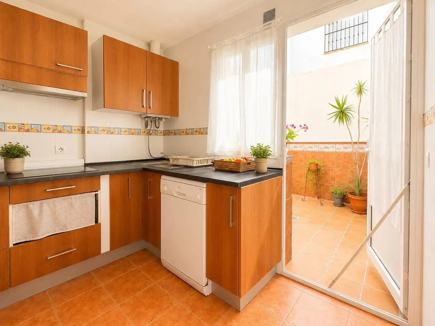 Cocina de Casa adosada en venta en La Línea de la Concepción