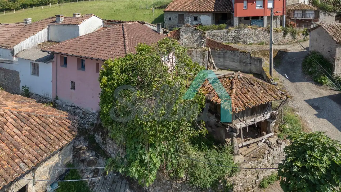 Houses for sale in Parres  with Heating, Private garden and Storage room