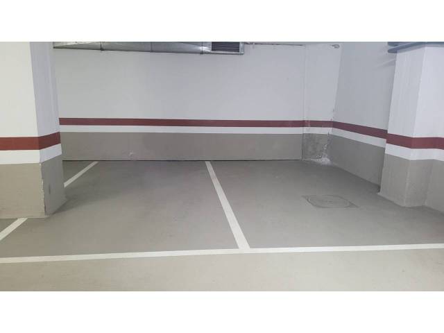 Garaje en Venta en Calle Heros en Abandoibarra - Guggenheim