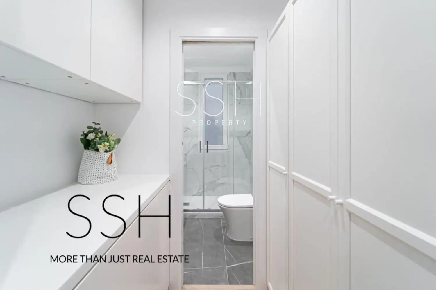 Bathroom of Flat for rent in Madrid  with Air Conditioner, Heating and Furnished