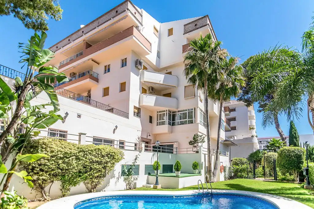 Piso en venta en Av Antonio Machado, Puerto Marina