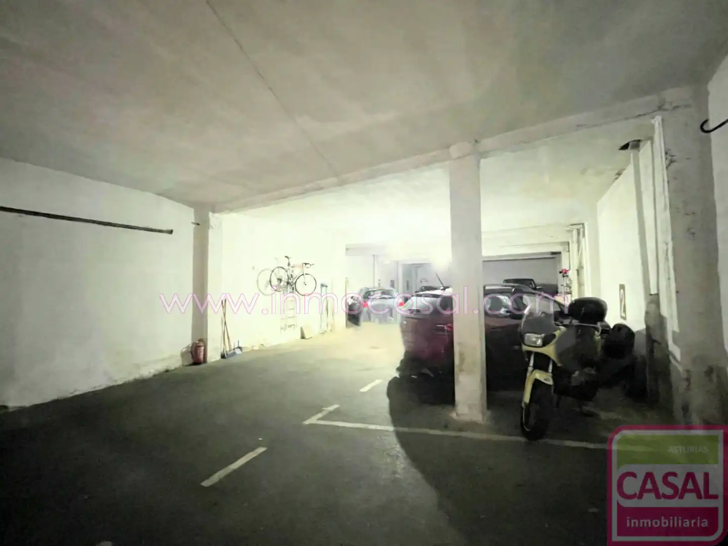 Parking de Piso en venta en Lena con Calefacción, Terraza y Amueblado