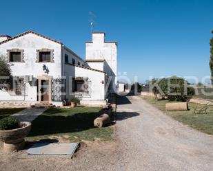 Vista exterior de Casa o xalet en venda en Térmens amb Terrassa, Piscina i Balcó