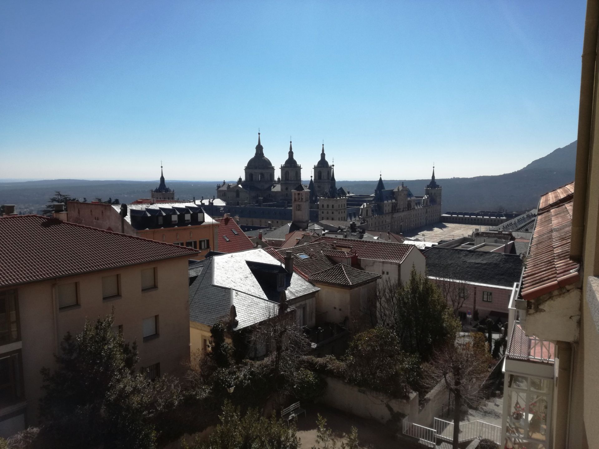 Exterior view of Flat to rent in San Lorenzo de El Escorial  with Heating and Furnished