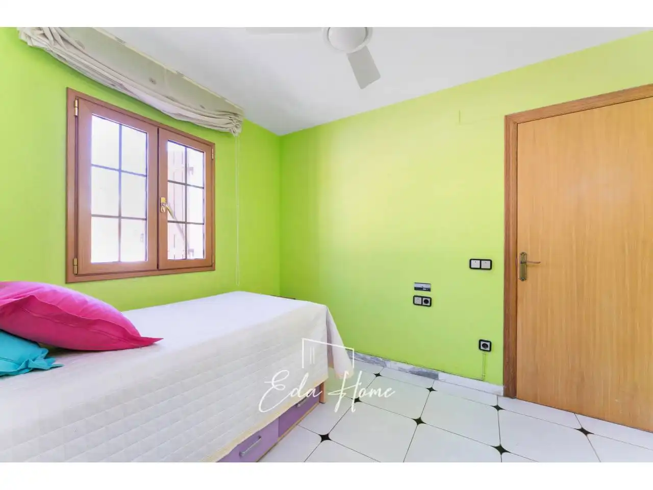 Habitación de Casa o chalet en venta en Canyelles con Aire acondicionado, Calefacción y Jardín privado