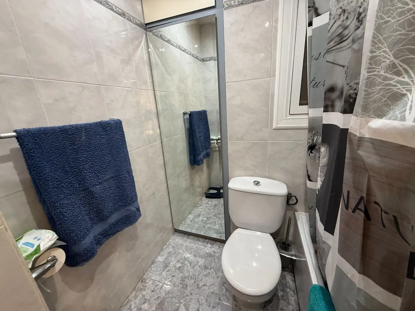 Badezimmer von Wohnung zum Verkauf in Santa Coloma de Gramenet mit Klimaanlage, Heizung und Terrasse