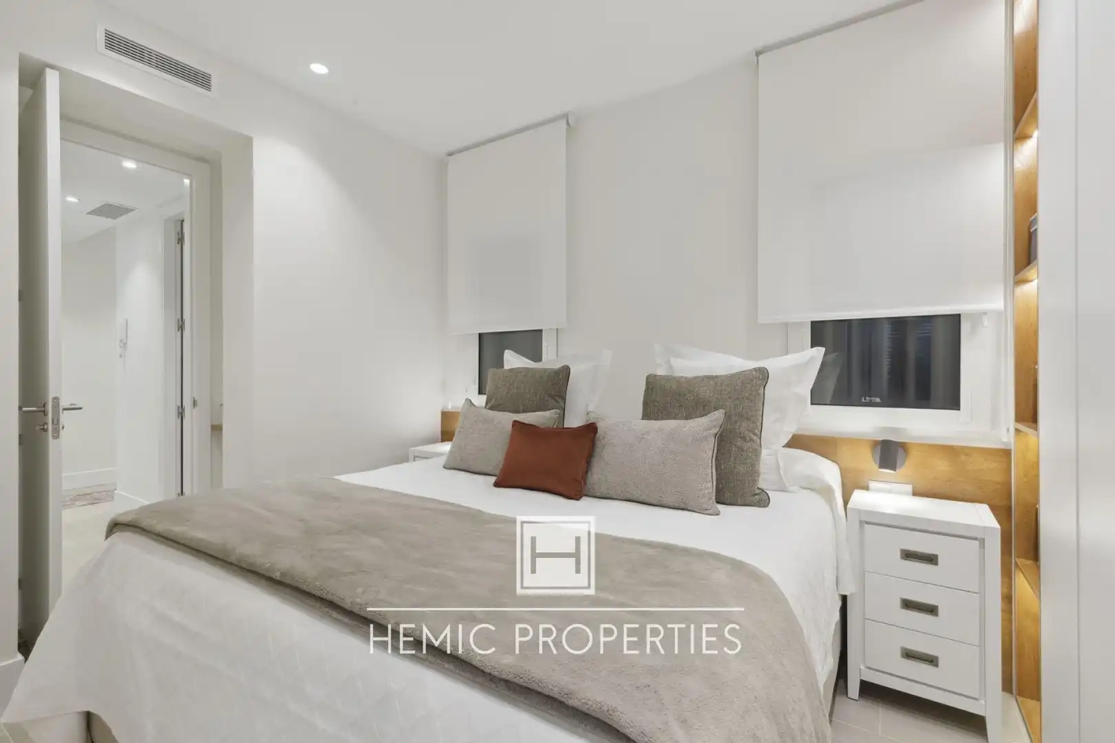 Schlafzimmer von Wohnung zum Verkauf in Madrid mit Klimaanlage, Möbliert und Balkon