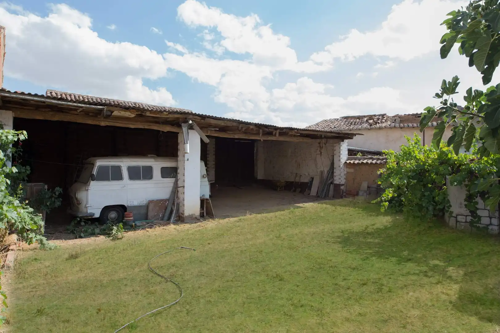 Houses for sale in Gordoncillo  with Heating, Private garden and Storage room