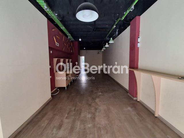 Local comercial en Alquiler en de Sant Jordi en Sants