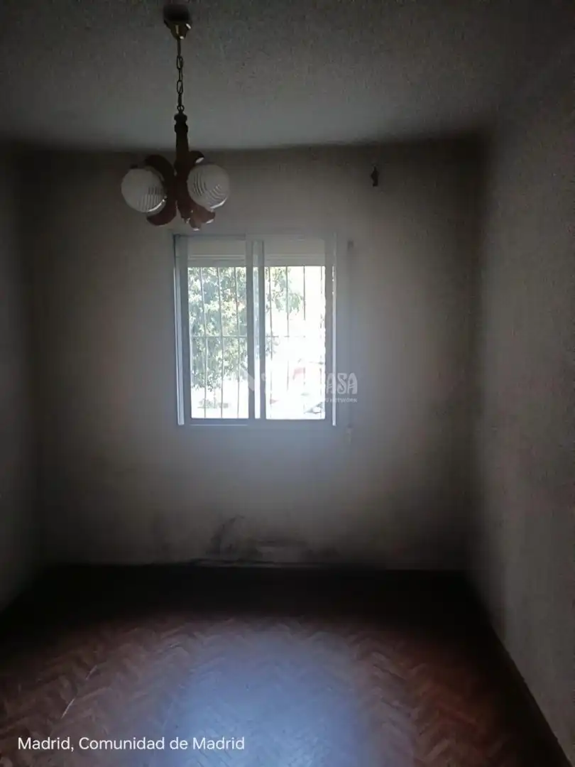 Bedroom of Flat for sale in Madrid