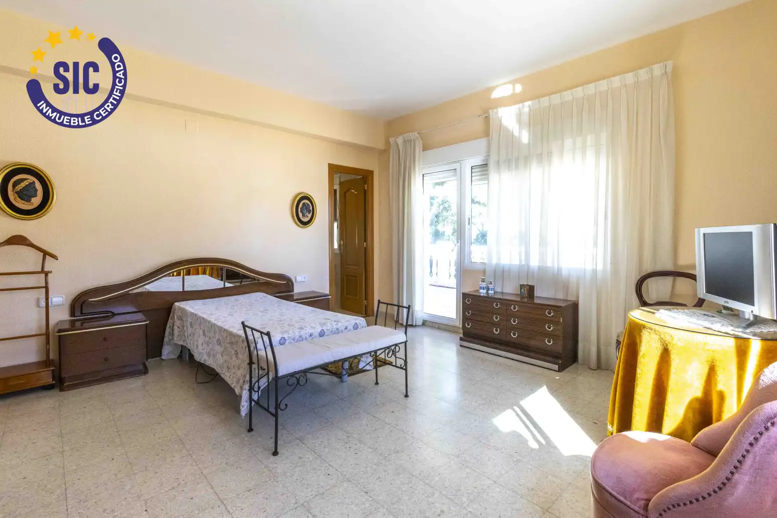Habitación de Casa o chalet en venta en Torrent con Aire acondicionado, Jardín privado y Terraza