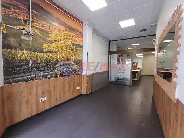 Local comercial en venda a Avenida do Fragoso, imagen 8