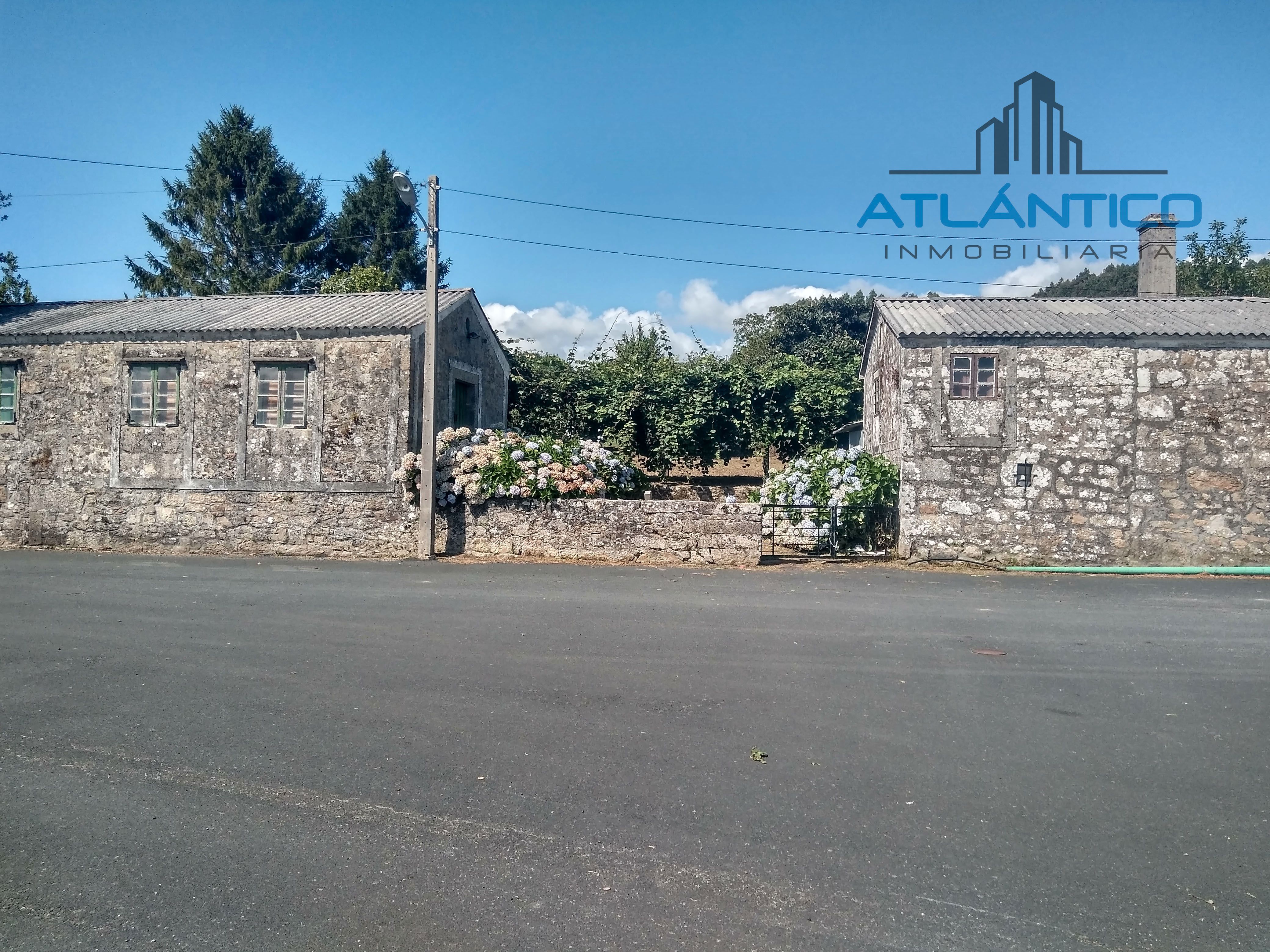 Country house for sale in Irixoa  with Private garden