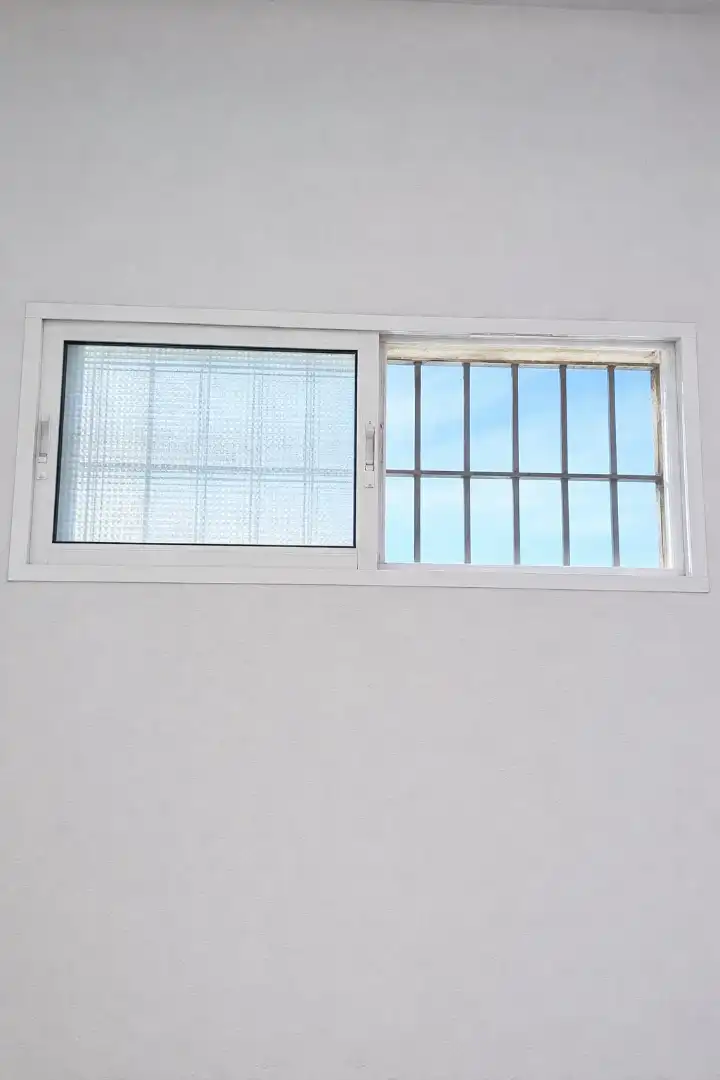 Vista exterior de Garaje de alquiler en Algeciras