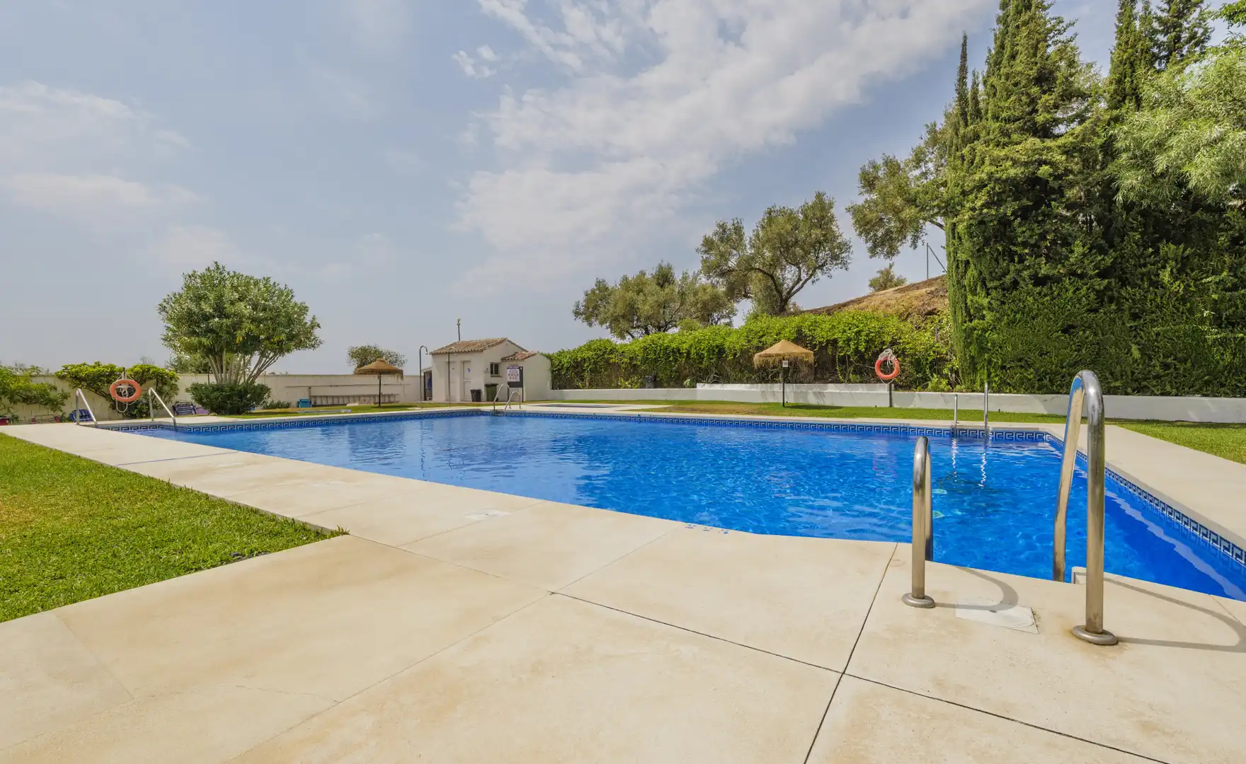 Piscina de Piso en venta en Mijas con Terraza, Piscina y Internet