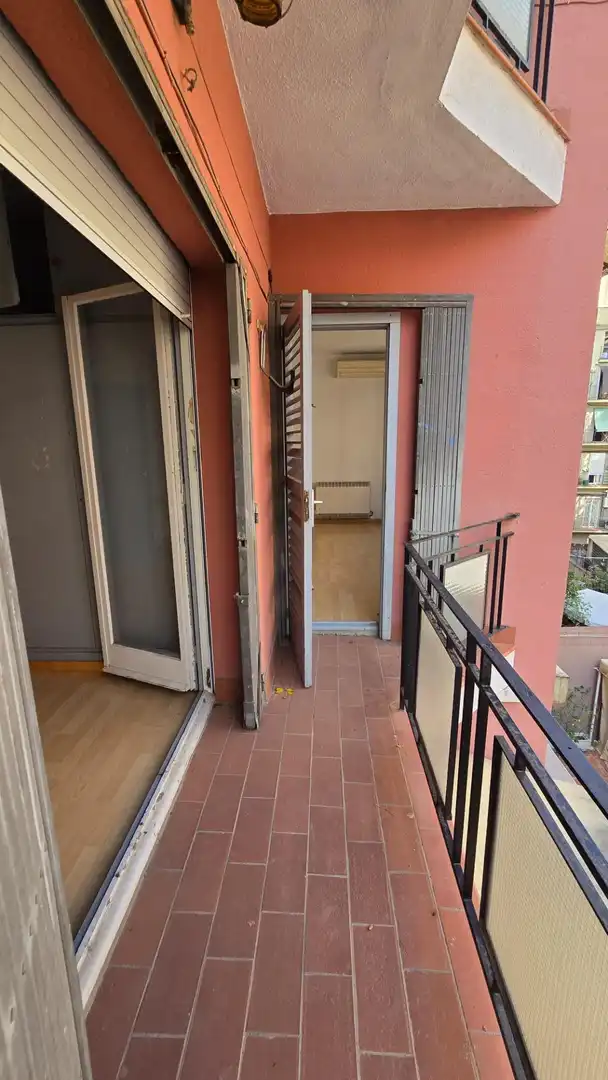 Terrassa de Pis en venda en Barcelona amb Calefacció, Parquet i Balcó