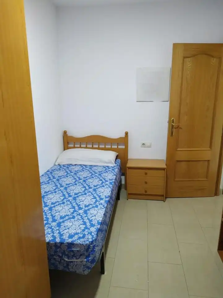 Bedroom of Flat for rent in Granada  with Furnished