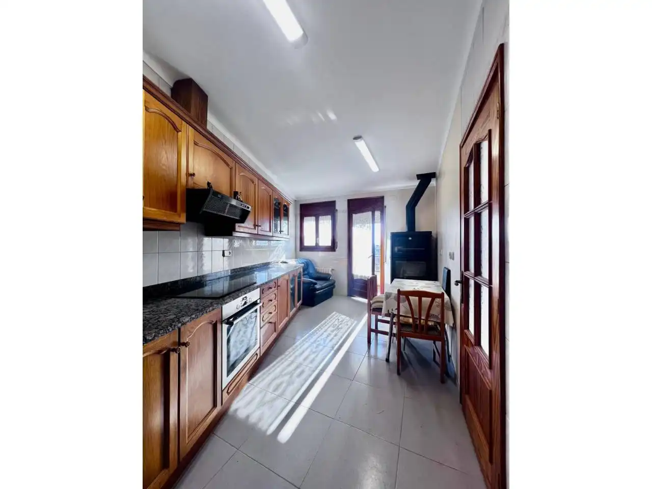 Cocina de Casa o chalet de alquiler en Cervià de Ter con Aire acondicionado, Calefacción y Amueblado