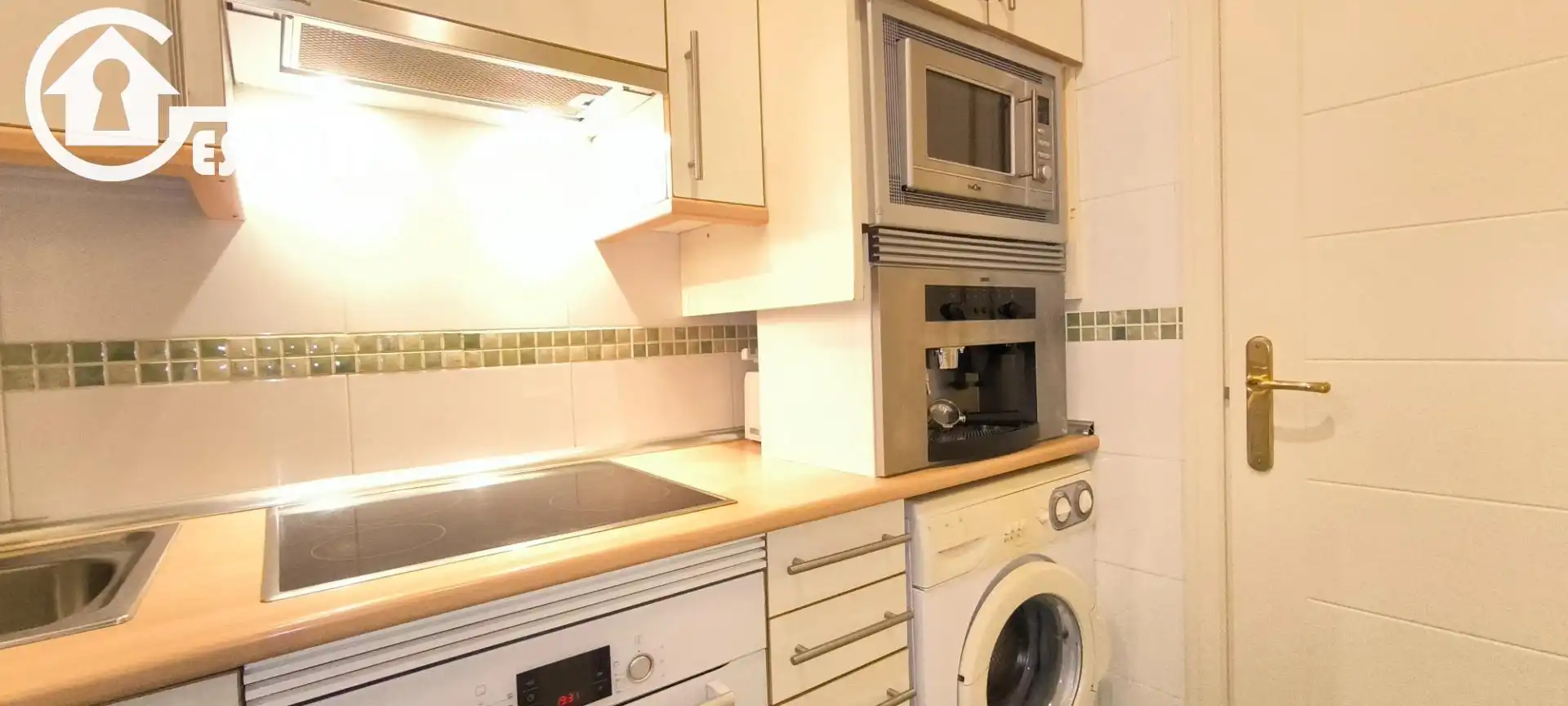 Kitchen of Flat for sale in Madrid  with Air Conditioner, Heating and Private garden