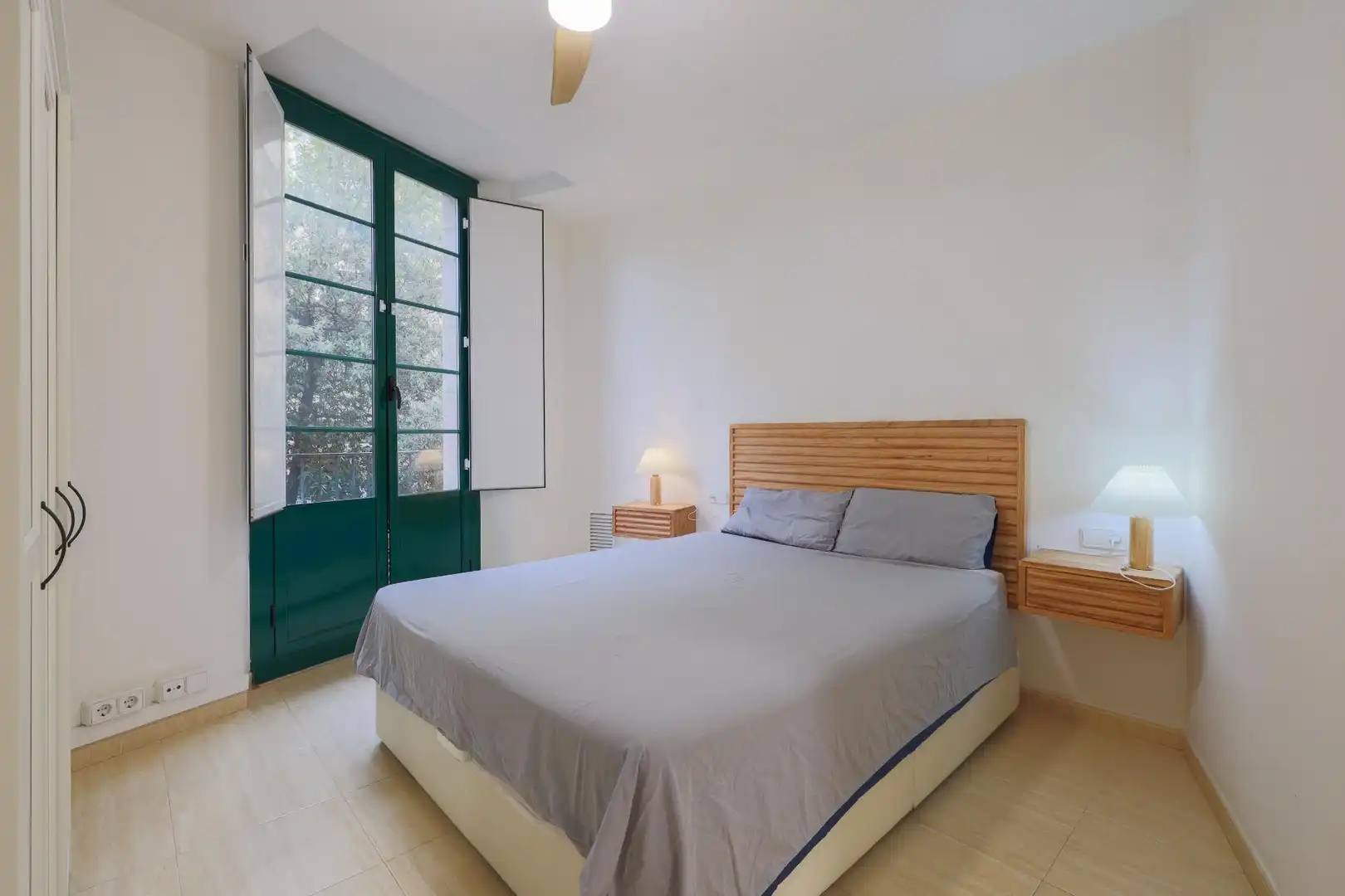 Flat with terrace to rent in Ciutat Vella, imagen 2