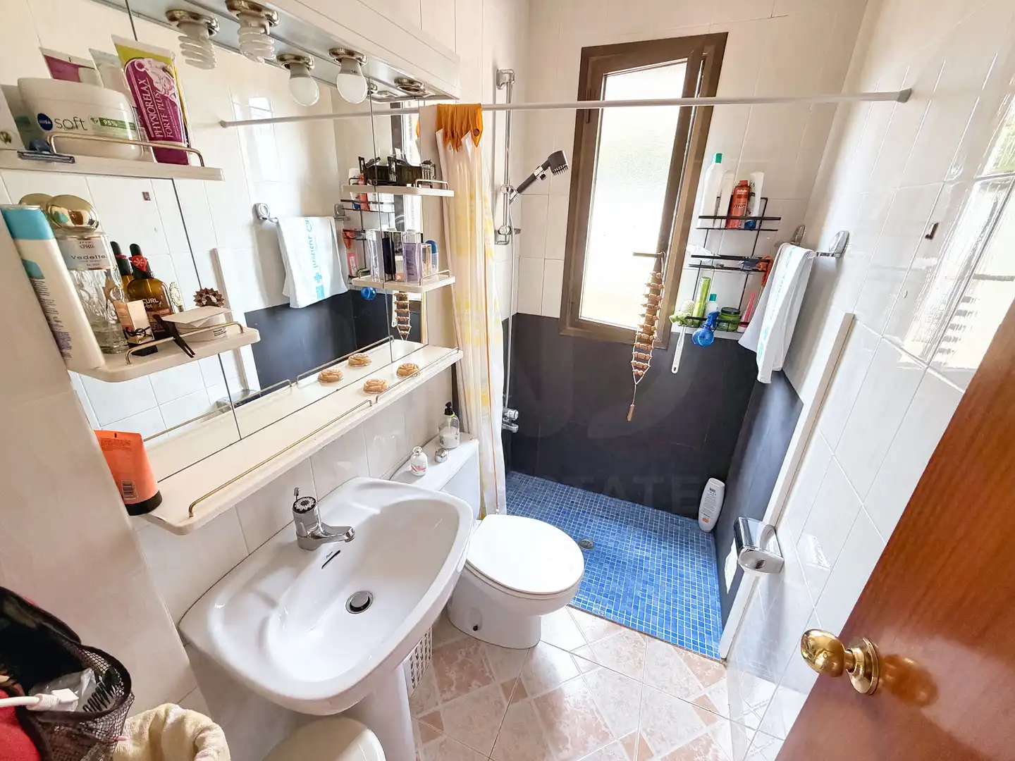 Bany de Casa o xalet en venda en Vallirana amb Aire condicionat, Calefacció i Terrassa
