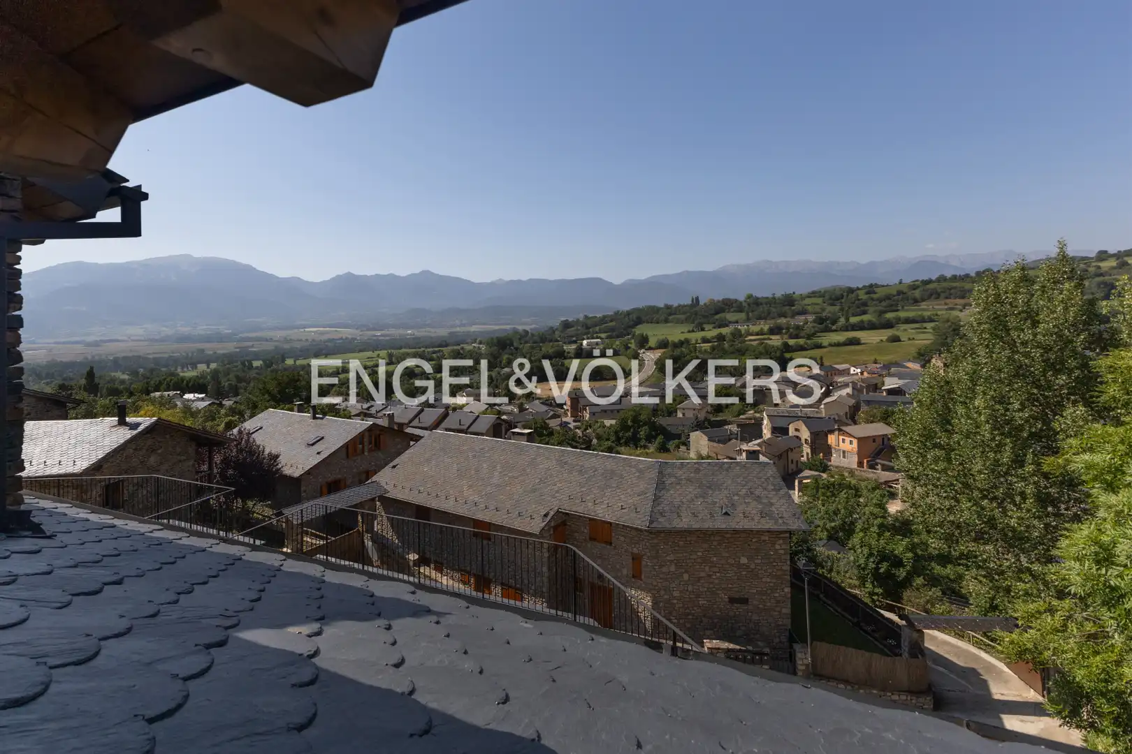 Terrassa de Casa o xalet en venda en Ger amb Calefacció, Jardí privat i Parquet