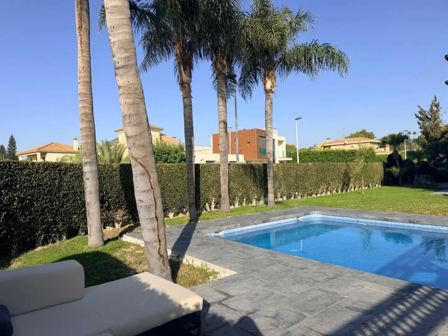 Piscina de Casa o chalet de alquiler en Elche / Elx con Aire acondicionado, Calefacción y Jardín privado