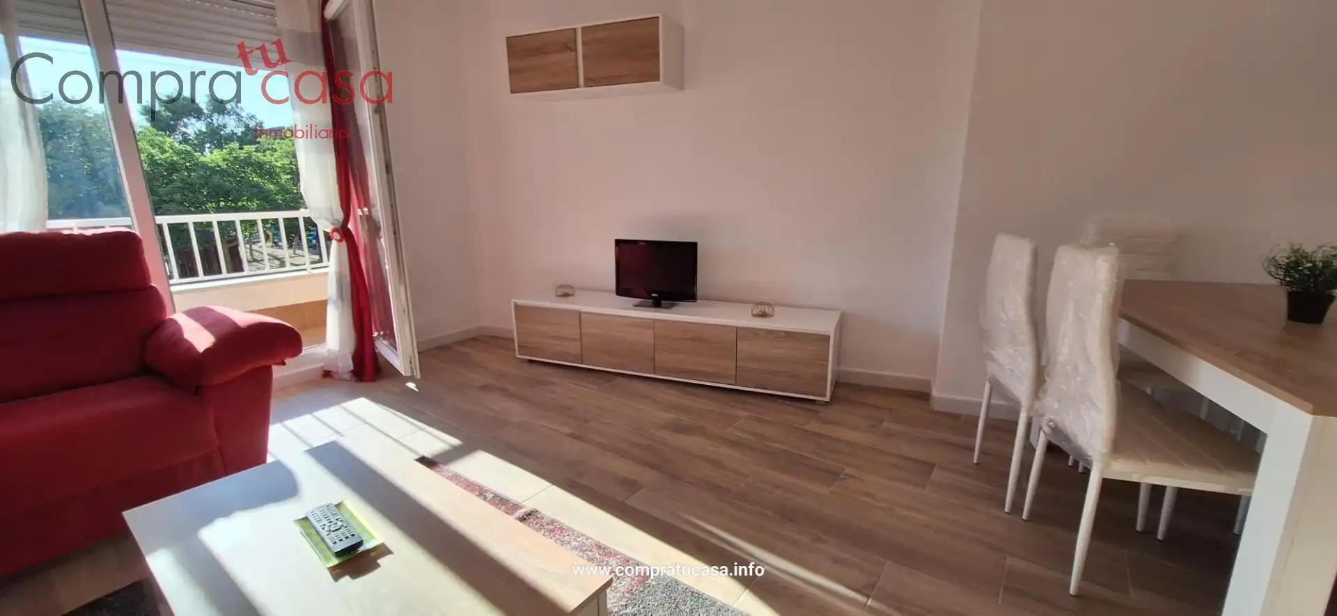 Sala d'estar de Pis de lloguer en Segovia amb Calefacció, Terrassa i Moblat