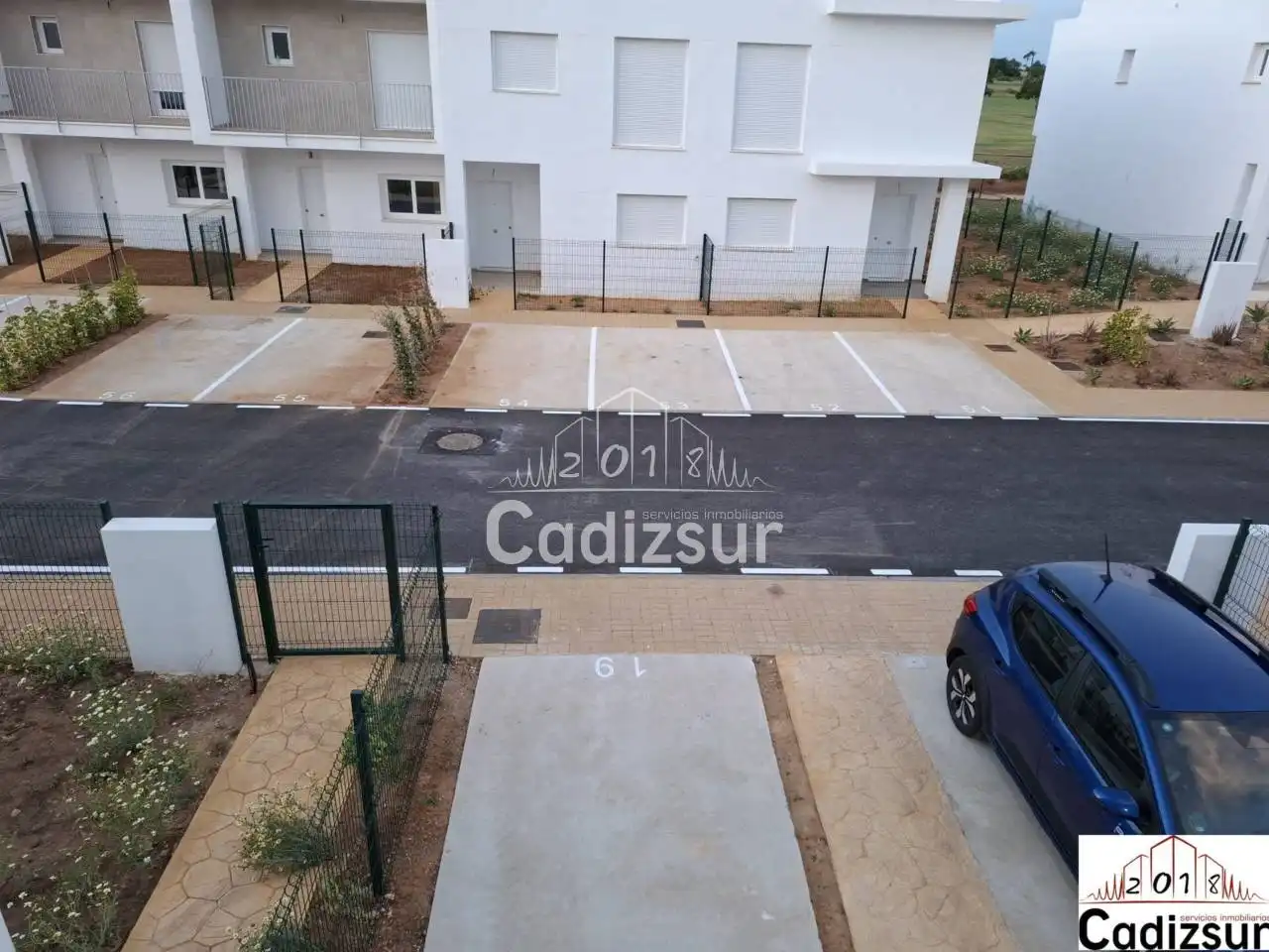 Parking de Casa adosada en venta en Puerto Real con Aire acondicionado, Calefacción y Jardín privado