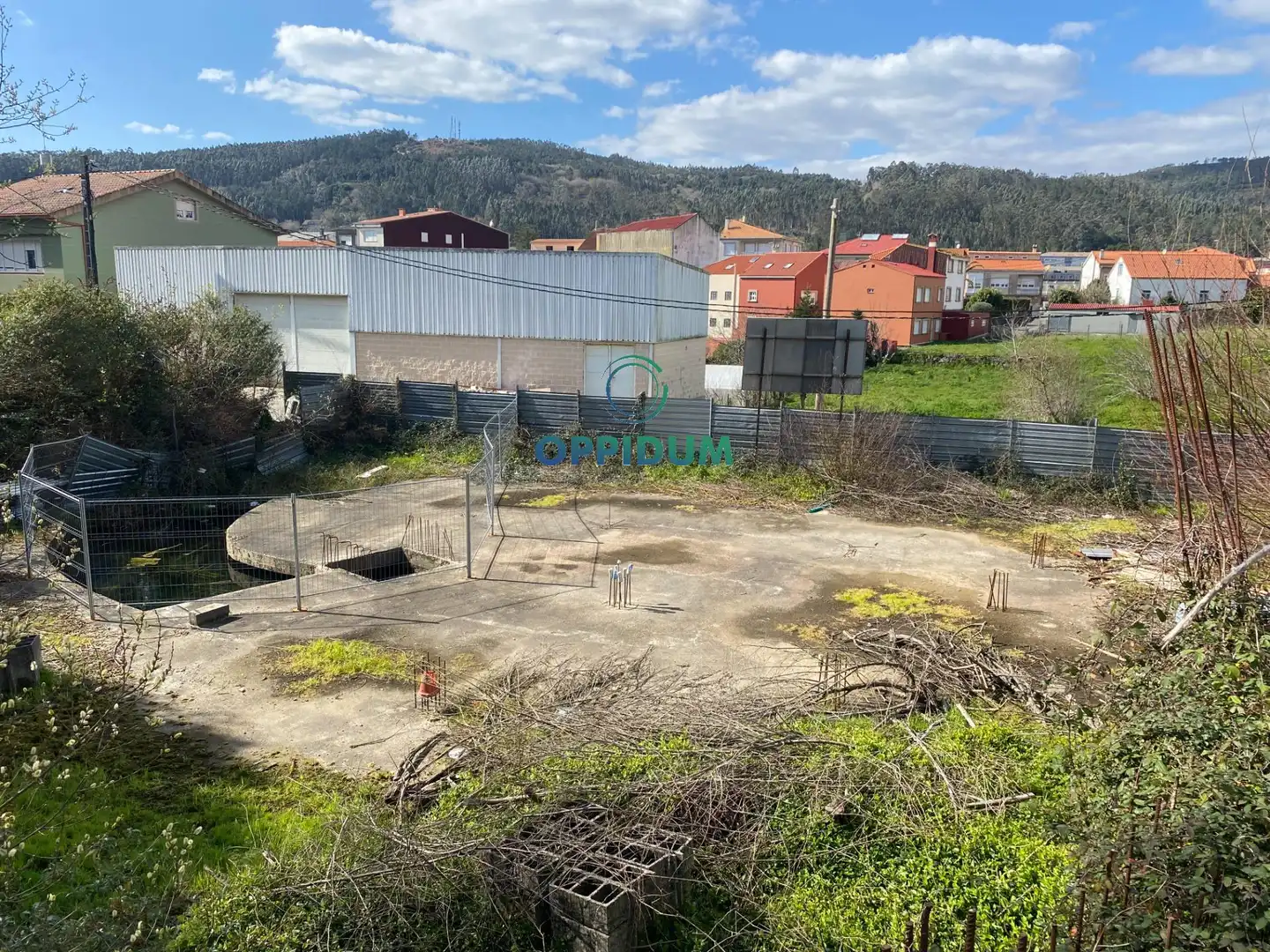 Residential for sale in Cee