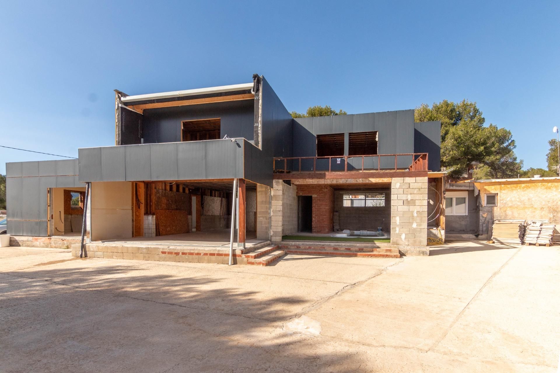 Vista exterior de Casa o xalet en venda en Tibi amb Aire condicionat, Calefacció i Jardí privat