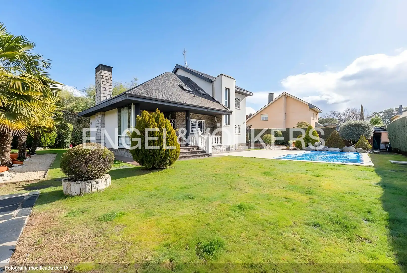Vista exterior de Casa o xalet en venda en Galapagar amb Calefacció, Jardí privat i Terrassa