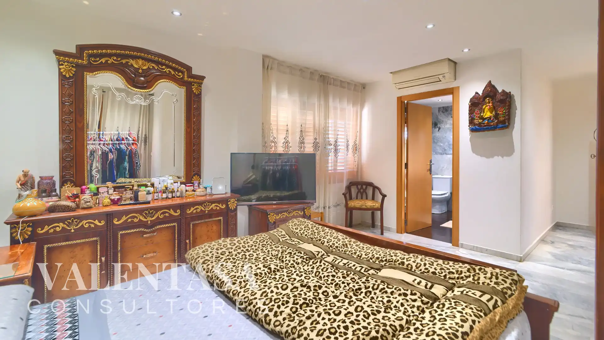 Bedroom of Houses for sale in L'Eliana  with Air Conditioner, Heating and Private garden