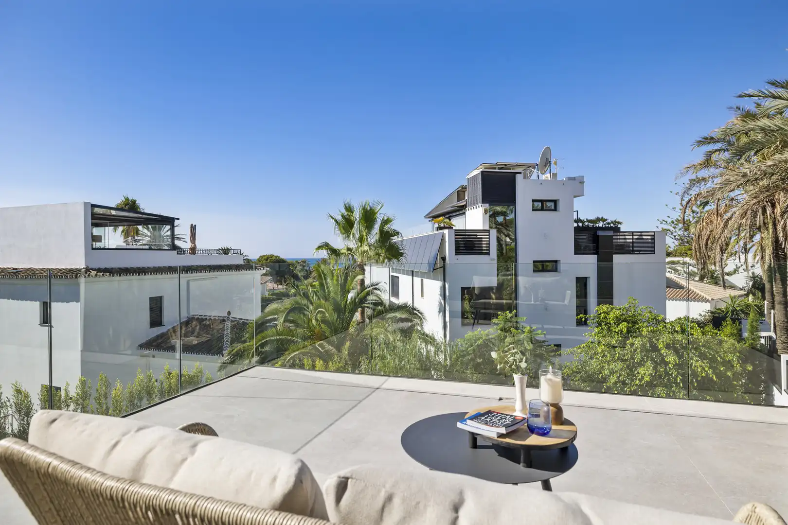 Terrassa de Casa o xalet en venda en Marbella amb Aire condicionat, Jardí privat i Terrassa