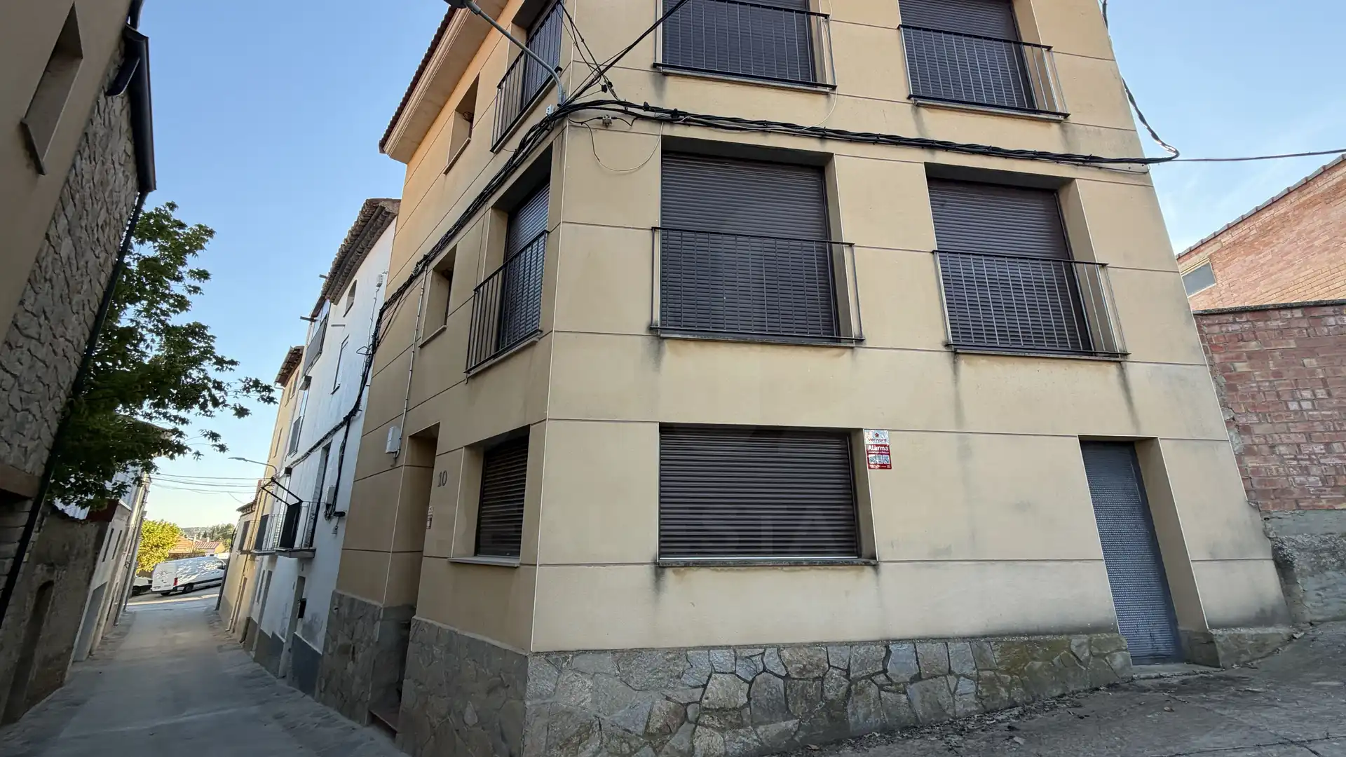 Exterior view of Houses for rent in Camarasa, Lleida