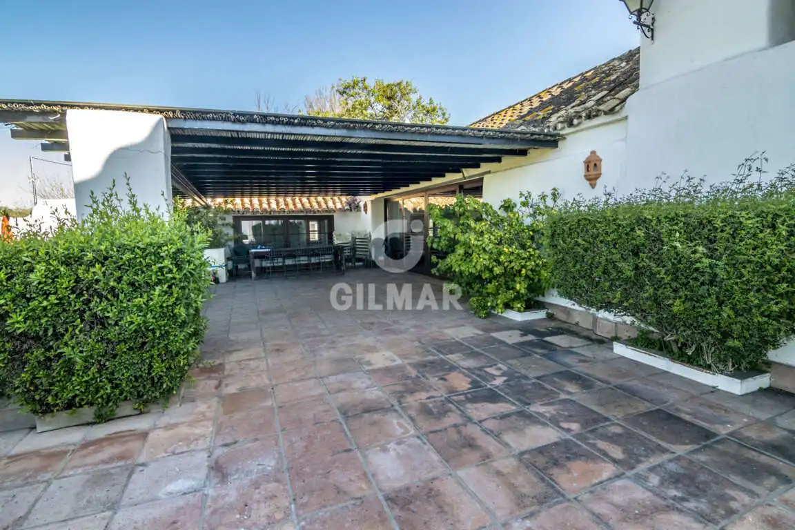 Chalet con piscina en venta en San Enrique - Guadiaro -  Pueblo Nuevo, imagen 47
