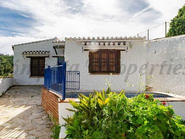 Xalet amb piscina en venda a Cómpeta